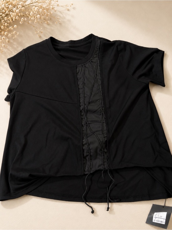 Huan xuan Tops - Black Short Sleeve Women's Tee with Center Drawcord Panel
